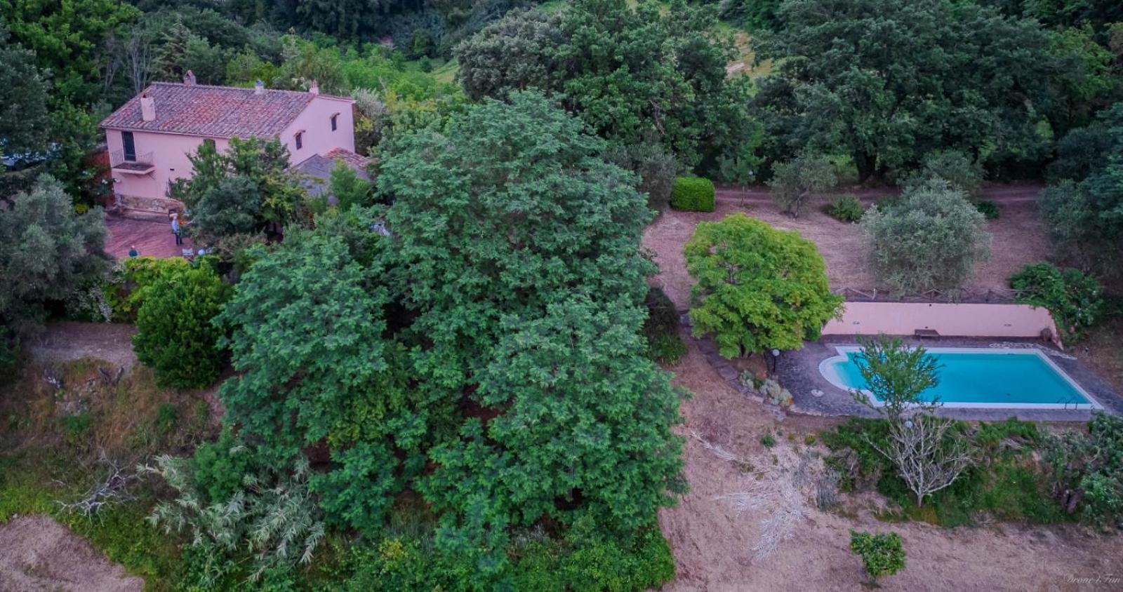 Вилла La Casa Nel Bosco Лари Экстерьер фото